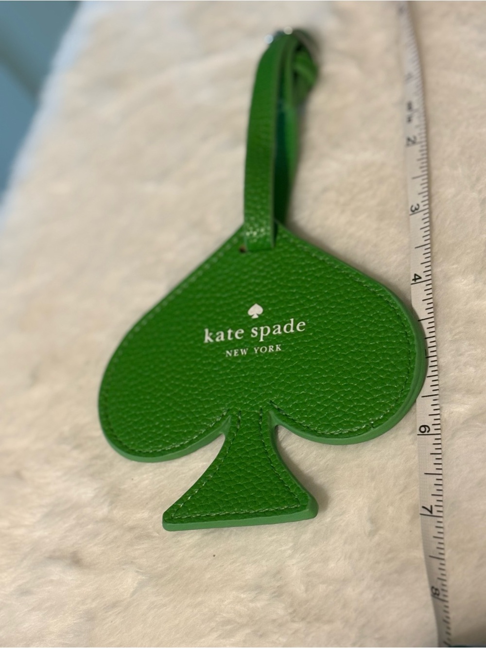 kate spade bright green spade luggage tag - Picture 3 of 4